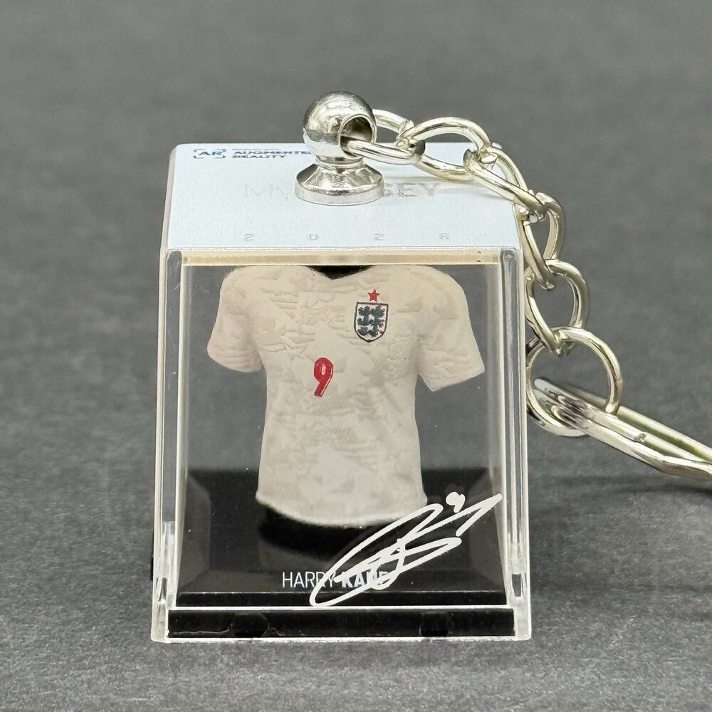Soccer Football My Jersey FIFA World Cup Keychain England #9 Harry Kane